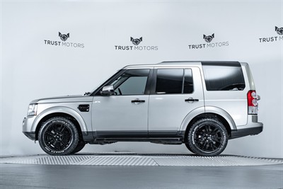 2011 Land Rover Discovery - Thumbnail