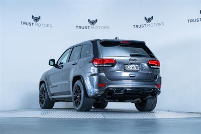 2020 Jeep Grand Cherokee - Thumbnail