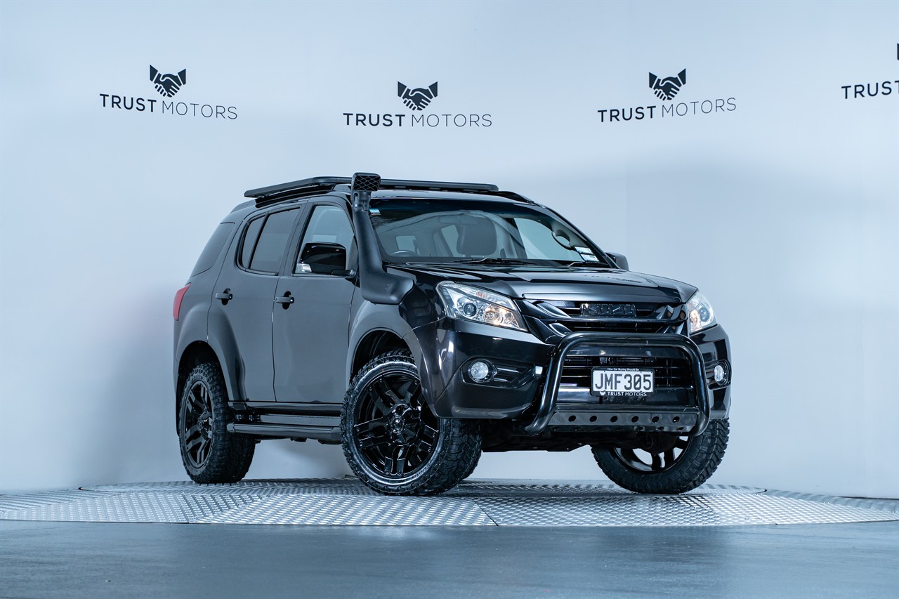 2015 Isuzu MU-X