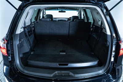 2015 Isuzu MU-X - Thumbnail