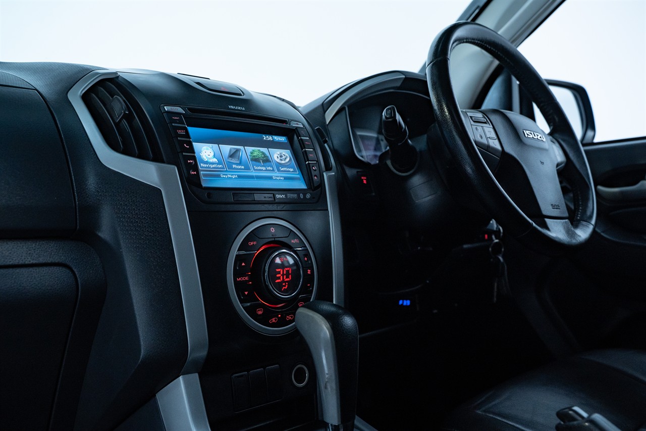 2015 Isuzu MU-X
