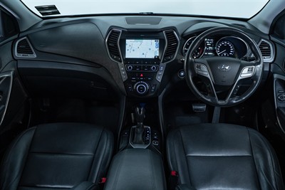 2016 Hyundai Santa Fe - Thumbnail