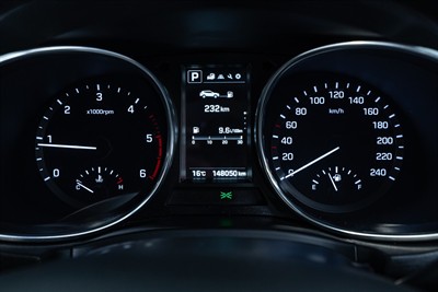 2016 Hyundai Santa Fe - Thumbnail
