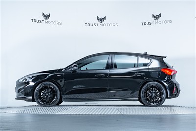 2020 Ford Focus - Thumbnail