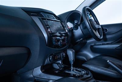 2021 Nissan Navara - Thumbnail