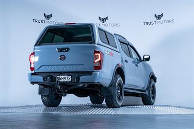 2021 Nissan Navara - Thumbnail