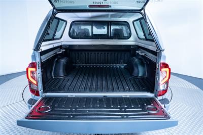 2021 Nissan Navara - Thumbnail