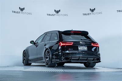2016 Audi RS6 - Thumbnail
