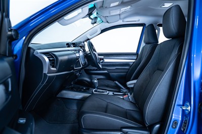 2023 Toyota Hilux - Thumbnail