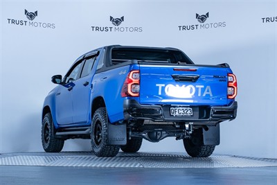2023 Toyota Hilux - Thumbnail