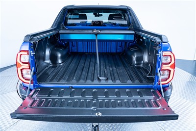 2023 Toyota Hilux - Thumbnail
