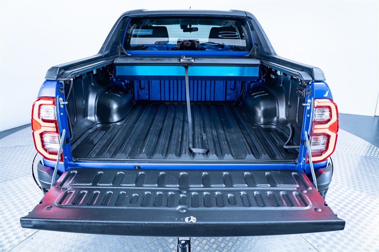 2023 Toyota Hilux