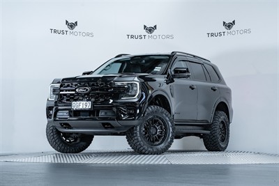 2023 Ford Everest - Thumbnail