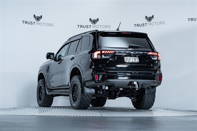 2023 Ford Everest - Thumbnail