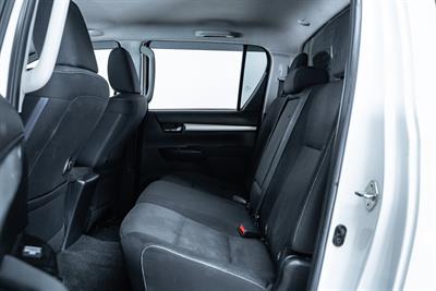2016 Toyota Hilux - Thumbnail