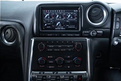 2010 Nissan GTR - Thumbnail