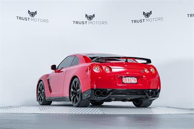 2010 Nissan GTR - Thumbnail