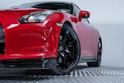 2010 Nissan GTR - Thumbnail