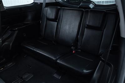 2017 Toyota Highlander - Thumbnail