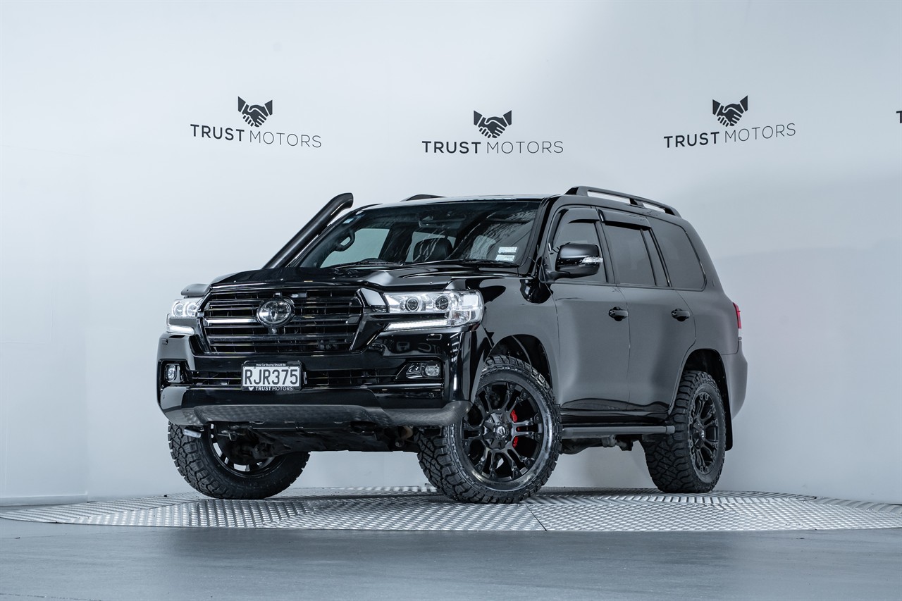 2017 Toyota Landcruiser