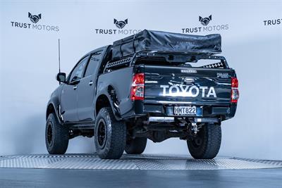 2014 Toyota Hilux - Thumbnail