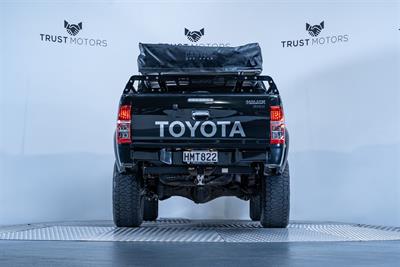 2014 Toyota Hilux - Thumbnail