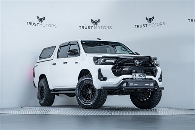 2022 Toyota Hilux - Thumbnail