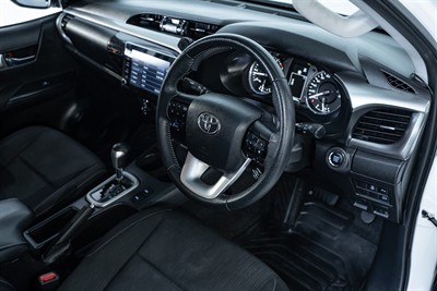 2022 Toyota Hilux - Thumbnail