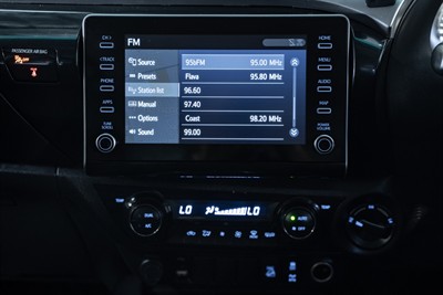 2022 Toyota Hilux - Thumbnail