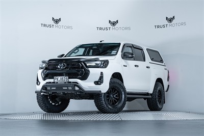 2022 Toyota Hilux - Thumbnail