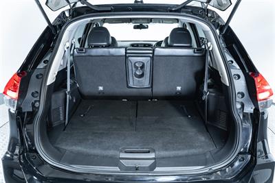 2020 Nissan X-Trail - Thumbnail