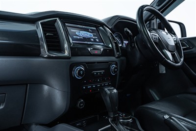 2016 Ford Everest - Thumbnail