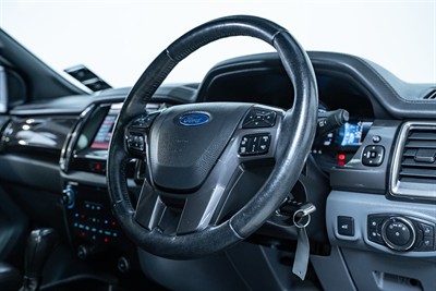 2016 Ford Everest - Thumbnail