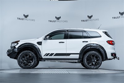 2016 Ford Everest - Thumbnail