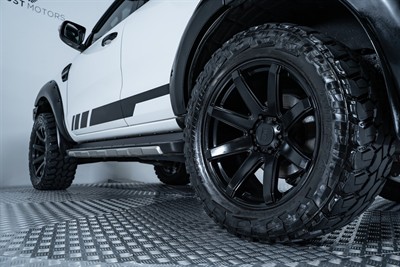2016 Ford Everest - Thumbnail