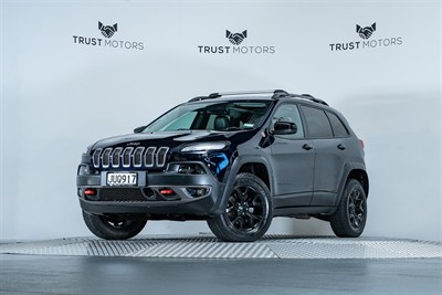 2016 Jeep Cherokee - Thumbnail