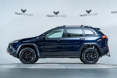 2016 Jeep Cherokee - Thumbnail