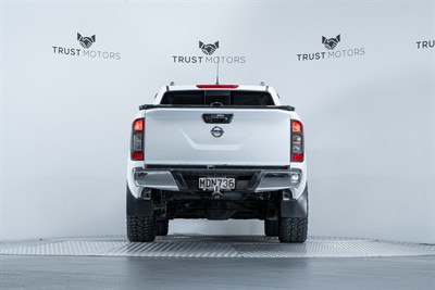 2019 Nissan Navara - Thumbnail