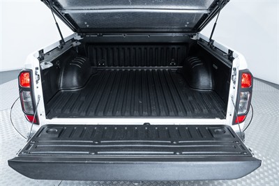 2019 Nissan Navara - Thumbnail