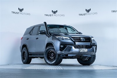2019 Toyota Fortuner - Thumbnail