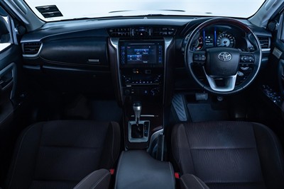 2019 Toyota Fortuner - Thumbnail