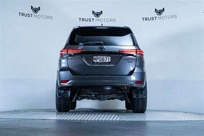 2019 Toyota Fortuner - Thumbnail