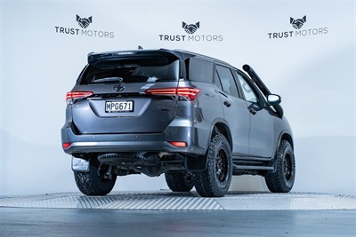 2019 Toyota Fortuner - Thumbnail