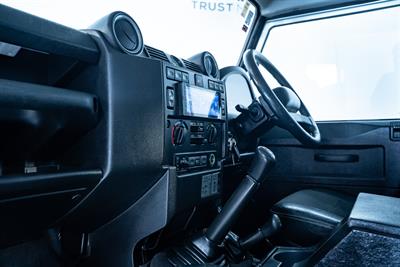 2008 Land Rover Defender - Thumbnail