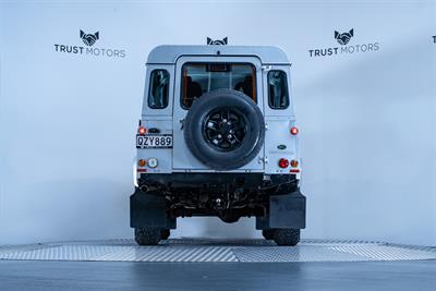 2008 Land Rover Defender - Thumbnail