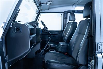 2008 Land Rover Defender - Thumbnail