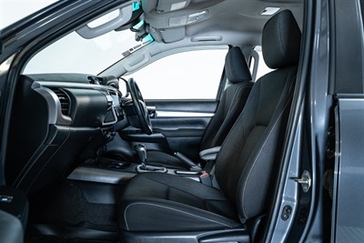 2020 Toyota Hilux - Thumbnail