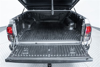 2019 Toyota Hilux - Thumbnail