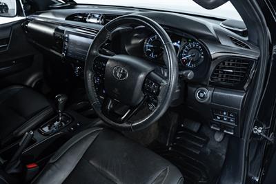 2023 Toyota Hilux - Thumbnail