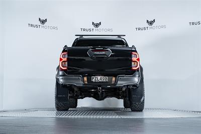 2023 Toyota Hilux - Thumbnail